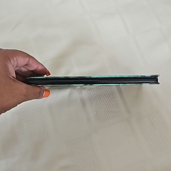 Hipdot Pressed Eyeshadow Palette 15 Beautiful Shades Green - Picture 10 of 16